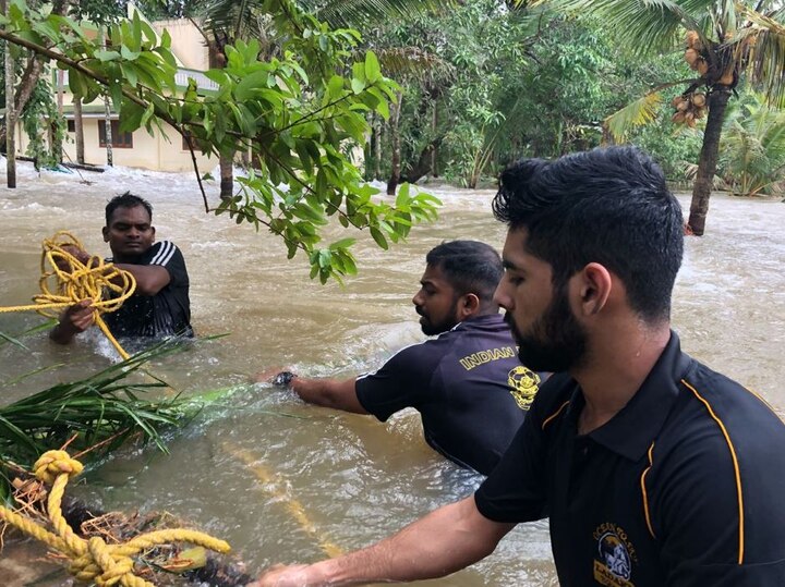 वह कहते हैं कि कैग की रिपोर्ट पर गंभीरता से अमल किया जाता तो केरल की बाढ़ से हुए नुकसान को बहुत हद तक कम किया जा सकता था. जन और धन हानि कम हो सकती थी. कागजों पर जो पॉलिसी फल-फूल रही है यदि वह वास्तविकता में सही तरीके से होती तो हम काफी जिंदगियां बचा सकते थे. तस्वीर: एएनआई