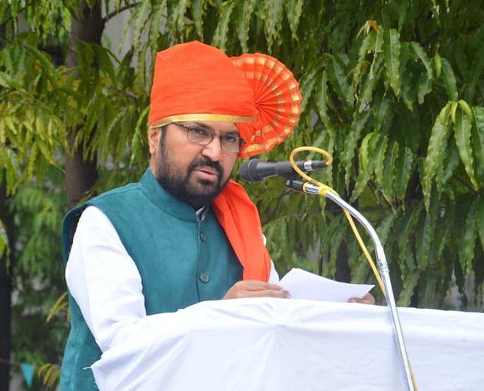 पूर्व पार्षद की संदिग्ध गतिविधियों को लेकर महाराष्ट्र के मंत्री अर्जुन खोटकर ने दिया ये बयान Maharashtra minister Arjun Khotkar’s plea on Srikant Pangarkar about his doubtful activities पूर्व पार्षद की संदिग्ध गतिविधियों को लेकर महाराष्ट्र के मंत्री अर्जुन खोटकर ने दिया ये बयान