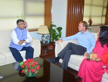 फेक न्यूज़ को लेकर भारत ने WhatsApp को किया आगाह, कार्रवाई की चेतावनी भी दी