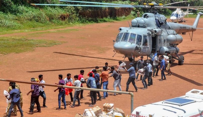 केरल बाढ़: घरों की ओर लौट रहे हैं लोग, कांग्रेस की मांग- विदेशी मदद स्वीकार करे मोदी सरकार