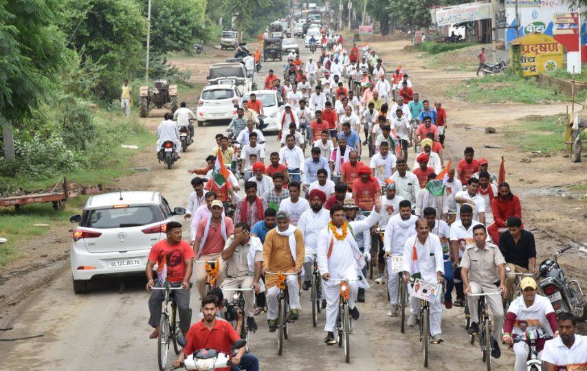 कांग्रेस नेता अशोक तंवर की 'रैली में फंसी' एंबुलेंस, नवजात की मौत, खट्टर सरकार ने दिये जांच के आदेश