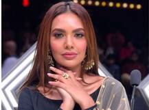 केरल बाढ़ पीड़ितों के लिए आगे आईं ईशा गुप्ता, ये बड़ा कदम उठाते हुए फैंस से की अपील