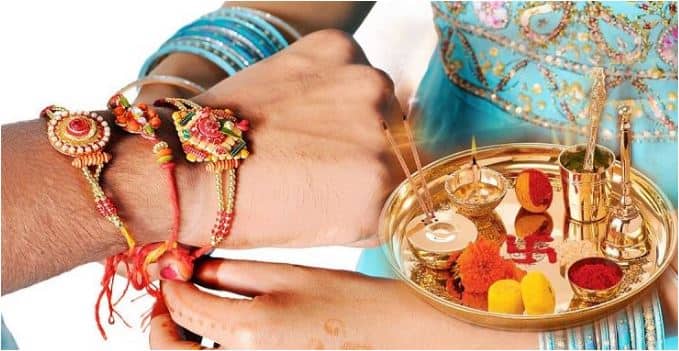   रक्षाबंधन भारत में मनाया जाने वाला एक त्‍योहार है. यह त्योहार भाई-बहन के बीच एक अनुठे रिश्तों को मजबूत करता है. इस दिन बहनें अपने भाईयों की कलाई पर राखी बांधती है. इस बार यह पावन त्योहार 26 अगस्त है. फोटो: गूगल फ्री इमेज