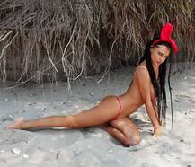 एक्टर और मॉडल चार्ली ने इंस्टाग्राम पर अपनी हॉटनेस से ढाया कहर