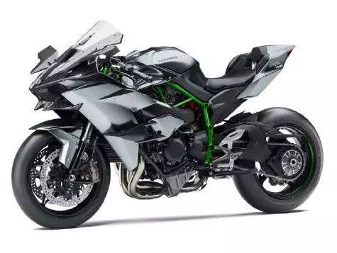 खास बात यह है कि इसके वजन में कोई बढ़ोतरी नहीं की गई है. वहीं बिना ईंधन के इस बाइक का वजन 238 किलोग्राम रहेगा. तस्वीर: कावासाकी