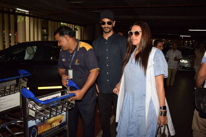 कई रिपोर्ट्स के अनुसार नेहा की प्रेग्नेंसी को यूं जल्दबाजी में सीक्रेट शादी करने का कारण बताया गया. (तस्वीर: मानव मंगलानी)