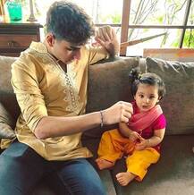 INSIDE PICS: तैमूर-इनाया से लेकर यश-रुही तक, बॉलीवुड के स्टार किड्स ने कुछ यूं मनाया रक्षाबंधन