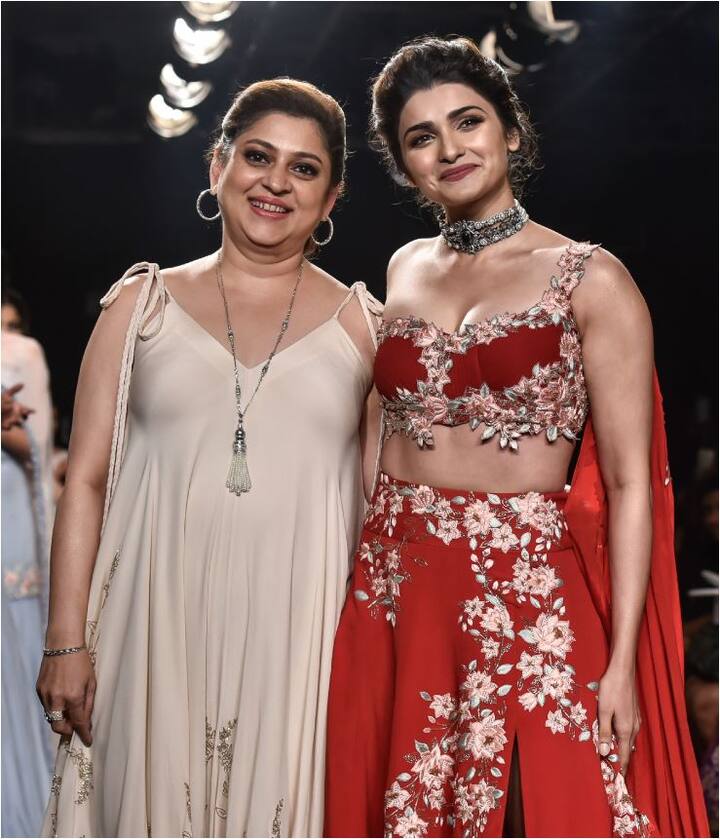 प्राची देसाई का जन्म गुजरात के सूरत में हुआ था. उन्होंने शुरू के दिनों में साऊथ के सिनेमा में भी काम किया है. फोटो - फोटोकॉर्प