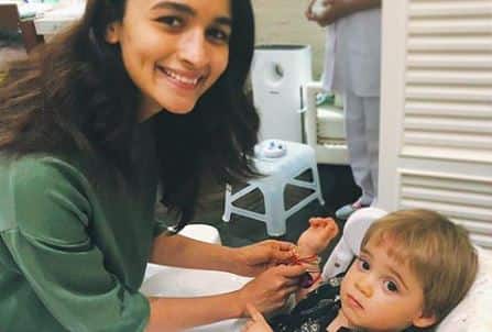 Alia Bhatt tied Rakhi on Yash Jouhar’s wrist ये रक्षाबंधन है बेहद खास, आलिया भट्ट की जिंदगी में आया ये नन्हा भाई