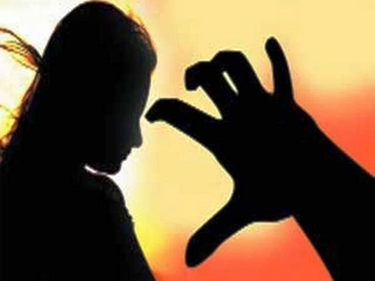 Jharkhand: Gang rape of 16-year-old minor in Dumka, police is searching for the accused Jharkhand: Gangrape with minor in Dumka, police is searching for the accused