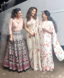 Photos: \'डांस दीवाने\' के सेट पर पहुंचीं काजोल, माधुरी दीक्षित के साथ किया जमकर मस्ती