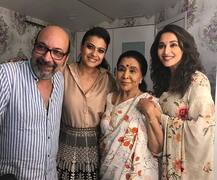 Photos: \'डांस दीवाने\' के सेट पर पहुंचीं काजोल, माधुरी दीक्षित के साथ किया जमकर मस्ती