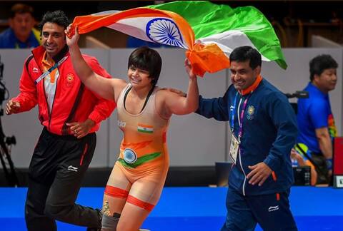 एशियन गेम्स में मेडल जीतकर भी मायूस हैं दिल्ली की दिव्या काकरान एशियन गेम्स में मेडल जीतकर भी मायूस हैं दिल्ली की दिव्या काकरान