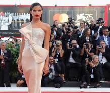 इस पुर्तगाली मॉडल की बोल्डनेस का जलवा देखकर आप भी कहें कुछ ऐसा