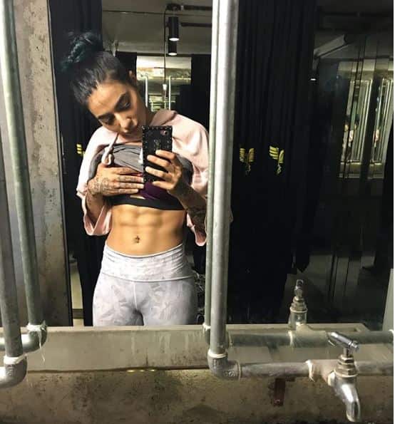  इस बार सुर्खियों में आने की वजह उनकी ये तस्वीरें हैं जो इन दिनों इंटरनेट पर खूब वायरल हो रही हैं.