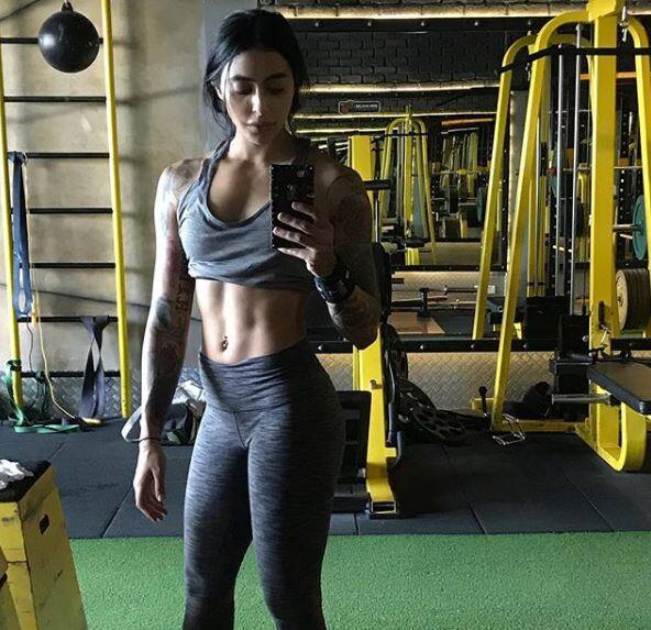  बानी जे बिग बॉस के अलावा एमटीवी के शो 'रोडीज़' मे भी नजर आ चुकी हैं.