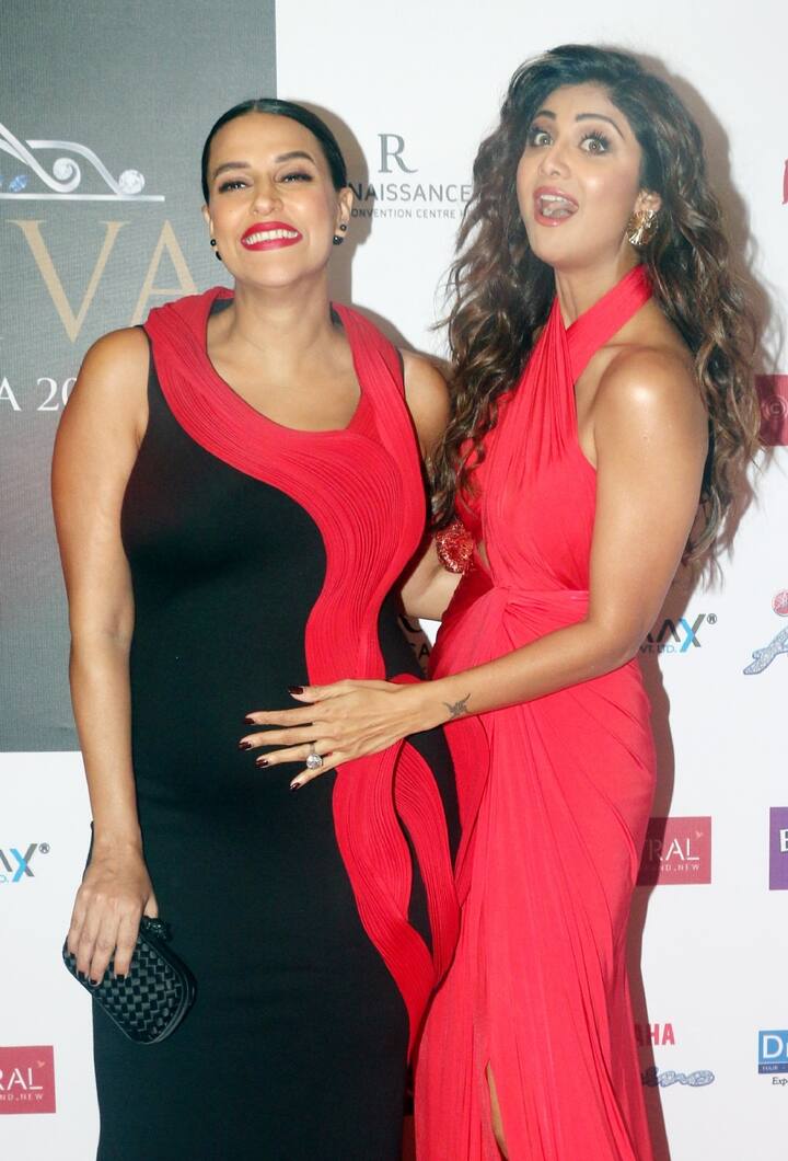 बता दें कि अंगद ने बेहद खास अंदाज में अपने फैंस को ये गुड न्यूज़ देते हुए कहा कि अफवाहें सच हो गईं. (Photo: Fotocorp)