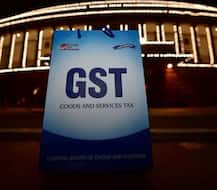 जुलाई में GST दरों में कटौती के बाद अगस्त में कलेक्शन गिरकर 93,960 करोड़ रुपये