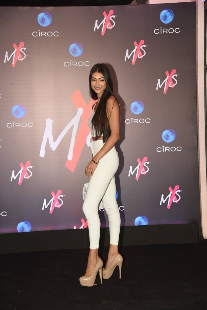 बता दें कि अभी तक अलाना ने बॉलीवुड डेब्यू तक नहीं किया है लेकिन सोशल मीडिया पर उनकी फैंन फॉलोइंग जबरदस्त है. (तस्वीर: मानव मंगलानी)