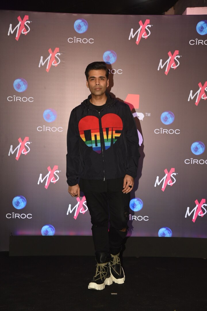 इस दौरान डायरेक्टर और प्रोड्यूसर करण जौहर भी श्वेता के स्टोर लॉन्चिंग इवेंट में पहुंचे. (तस्वीर: मानव मंगलानी)