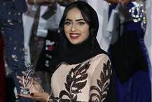 मिस इंग्लैंड के फाइनल में हिजाब पहनकर रैंप वॉक करने वाली पहली महिला बनेंगी सारा इफ्तेखार