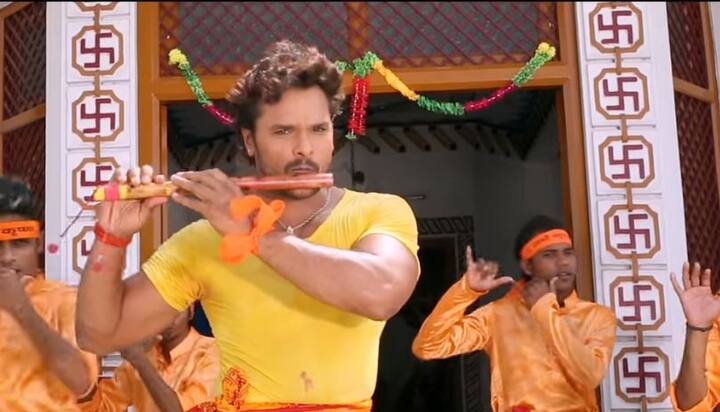 janmashtami Songs and Check all Bollywood and bhojpuri Songs on Janmashtami VIDEO: Janmashtami के मौके पर सैफ नहीं बल्कि भोजपुरी स्टार खेसारी लाल का ये कृष्णावतार हो रहा वायरल