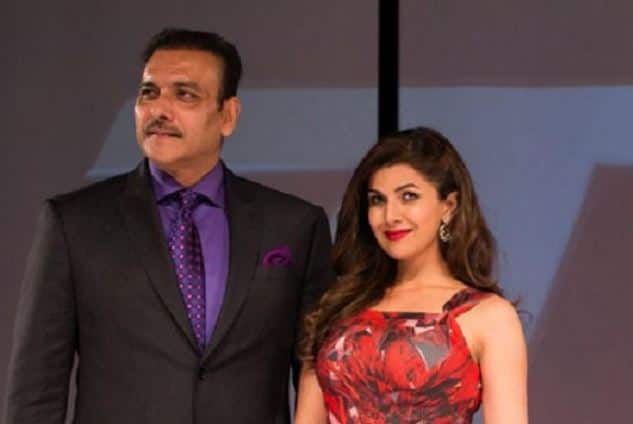 रवि शास्त्री को डेट करने की खबरों पर निम्रत कौर ने तोड़ी चुप्पी, ट्वीट कर कही ये बड़ी बात nimrat kaur rubbish all news about her link ups with ravi shastri रवि शास्त्री को डेट करने की खबरों पर निम्रत कौर ने तोड़ी चुप्पी, ट्वीट कर कही ये बड़ी बात