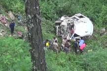 उत्तरकाशीः यात्रियों से भरी मिनी बस खाई में गिरी, 13 लोगों की मौत