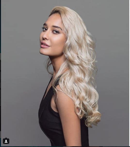 Not Sure What Quintessential Bollywood Heroine Is: Actress Lisa Haydon बॉलीवुड अभिनेत्रियों को देखकर हैरान हैं लिसा हेडन