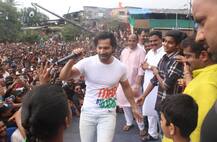 जन्माष्टमी के मौके पर जमकर नाचे एक्टर वरुण धवन, देखें तस्वीरें