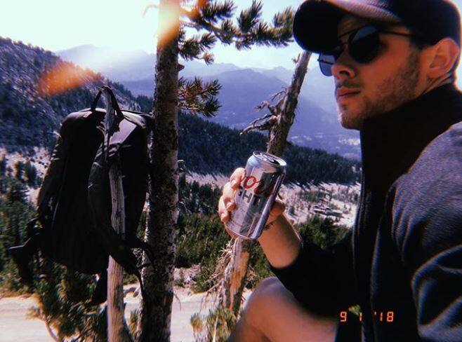 निक, प्रियंका ने मैमथ माउंटेन में छुट्टियां मनाईं, शेयर की खास तस्वीरें Nick jonas and priyanka chopra Holiday at mammoth mountain see special photo निक, प्रियंका ने मैमथ माउंटेन में छुट्टियां मनाईं, शेयर की खास तस्वीरें