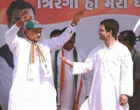 बीजेपी में शामिल हुए वरिष्ठ कांग्रेस नेता जीवा भाई पटेल बीजेपी में शामिल हुए वरिष्ठ कांग्रेस नेता जीवा भाई पटेल