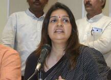 एमजे अकबर के इस्तीफे पर कांग्रेस ने कहा- ये सच की जीत