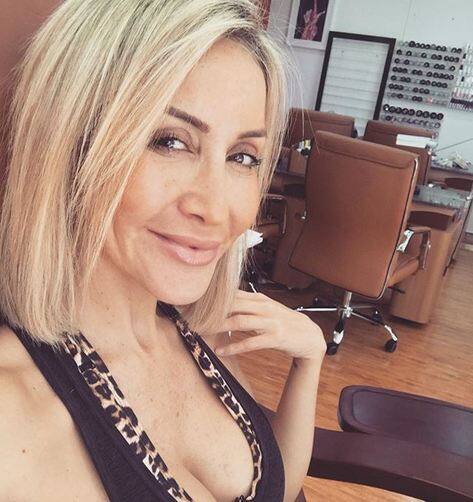 वे कहती हैं कि महिलाएं ही महिलाओं की अच्छी दोस्त होती हैं. एक महिला दूसरी महिला को बेहतर तरीके से समझ सकती है फिर चाहे वो किसी भी प्रोफेशन में   हो. वे कहती हैं कि हमारे प्रोफेशन में हमारे पास कई सेंसिटिव इंर्फोमेशन होती है. फोटोः इंस्टाग्राम