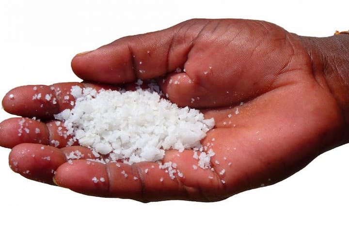  आपको बता दें, इंसान के शरीर में सोडियम की औसतन मात्रा 135 और 145mmol/L के बीच होना जरूरी है. लेकिन माइक के शरीर में ये मात्रा   98mmol/L थी. फोटोः गूगल फ्री इमेज