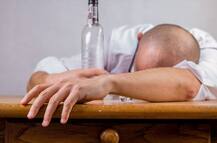 68 साल की उम्र में रोजाना पीता था 15 पिंट बीयर, फिर जो हुआ जानकर दंग रह जाएंगे आप