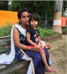 लखनऊ: सोशल मीडिया में वायरल हो रही रोती महिला के साथ क्या हुआ ?