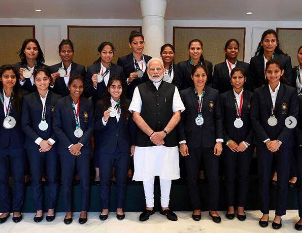 विजेताओं को बधाई देते हुए मोदी जी ने उन्हें ओलंपिक गेम्स के लिए अधिक मेहनत करने के लिए कहा. फोटोः इंस्टाग्राम