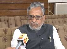 तंज: महागठबंधन से हाथ मिलाने वाले कुशवाहा के विधायक और सांसद एनडीए के साथ खड़े- सुशील मोदी