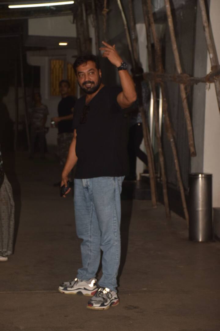 इसी साल अनुराग कश्यप की फिल्म मुक्केबाज रिलीज हुई थी जिसे अच्छे रिव्यूज मिले लेकिन ये फिल्म कुछ खास कमाई नहीं कर पाई थी.