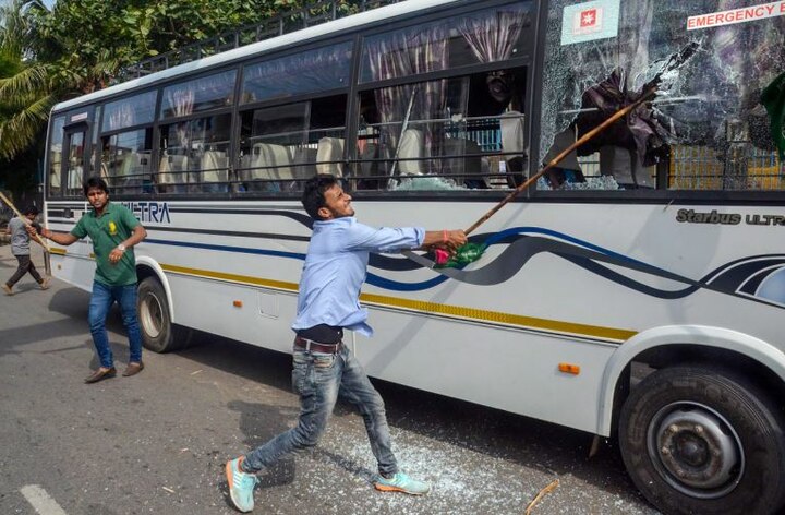 Bharat Bandh Live Updates: Congress Protest against petrol diesel price hike Sonia Gandhi march भारत बंद Live: हिंसक प्रदर्शन पर तेजस्वी बोले- BJP से फंड लेने के लिए पप्पू यादव ने करवाई तोड़फोड़