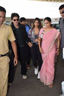 बेटी सुहाना का हाथ थामे एयरपोर्ट पर दिखे शाहरुख खान, बॉन्डिंग में दिखा स्वैग और स्टारडम