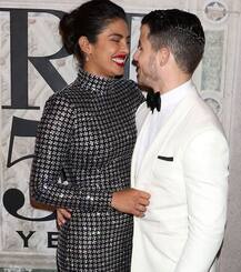 ओरिजनल नहीं है प्रियंका और निक का ये लुक, यहां से प्रेरित है ये ड्रेस आइडिया