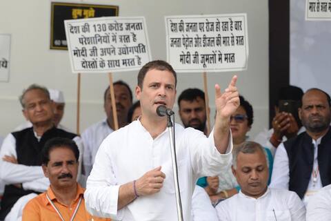 2019 में जनता और पूरा विपक्ष मिलकर बीजेपी को हराएगा: राहुल 2019 में जनता और पूरा विपक्ष मिलकर बीजेपी को हराएगा: राहुल