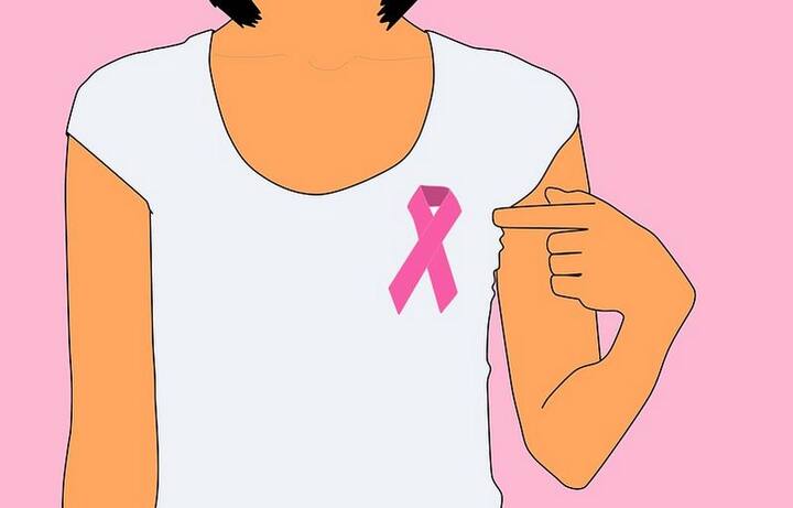 खुद को स्वीकारें- यदि कीमोथेरेपी के कारण आपके बाल झड़ जाते हैं या आपके लुक में फर्क आता है तो चिंता ना करें. ये सिर्फ कुछ समय के लिए हैं. कीमोथेरेपी   अधिकत्तम पांच महीने की होती है. आप कुछ समय बात वापिस नॉर्मल हो सकती हैं. फोटोः गूगल फ्री इमेज