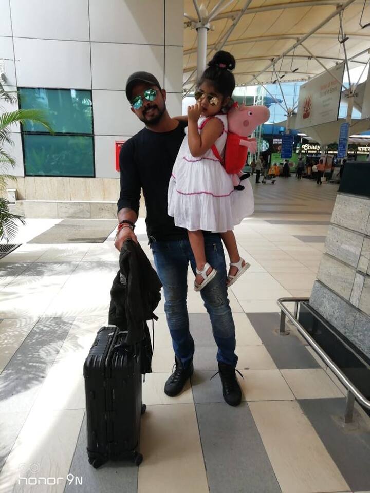 बिग बॉस उनका पहला रियलिटी शो नहीं है, इसके पहले वो 'झलक दिखला जा 7' में भी नजर आ चुके हैं. हाल ही में श्रीसंत ने 'खतरों के खिलाड़ी 9' की शूटिंग खत्म की है. जोकि अभी टीवी पर ऑन एयर नहीं हुआ है.