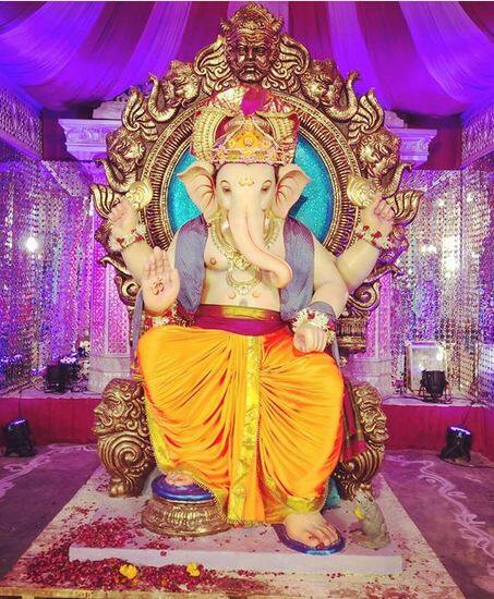 वैवाहिक जीवन में सुख के लिए गणेशजी को हल्दी, चंदन और केसर का तिलक करें. तिलक लगाने के बाद ऊं गं गणपताय नम: का जप करें. फोटोः गूगल फ्री इमेज 