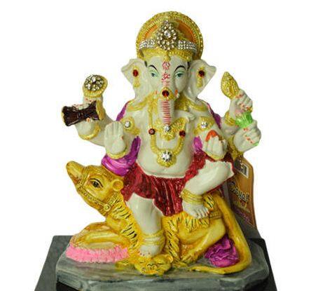 गणेश जी की वो मूर्ति भी ना लें जिसमें उनकी सवारी मूषक साथ ना हो. कहते हैं गणेश जी कहीं भी जाते हैं तो अपनी सवारी मूषक के साथ ही जाते हैं. फोटोः गूगल फ्री इमेज 