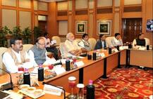 पेट्रोल-डीजल के बढ़े दाम, रुपये की गिरती कीमत पर हरकत में सरकारः पीएम मोदी ने बुलाई बैठक