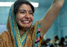 अनुष्का ने ऑडियंस के सामने फिर बनाया ऐसा रोने वाला चेहरा, इंटरनेट पर वायरल हुआ VIDEO